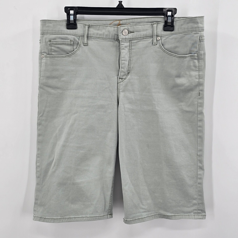 Miracle Body Jean Shorts Womens 12 Sage Green Chino Casual Summer‎ 5-Pocket